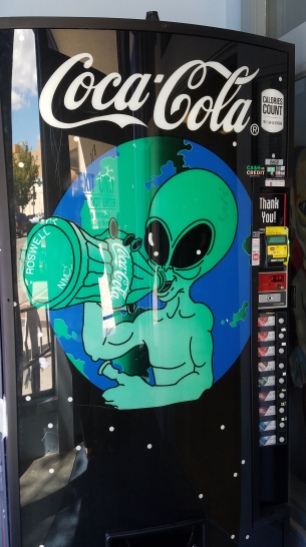 alien-coke-machine-roswell-nm